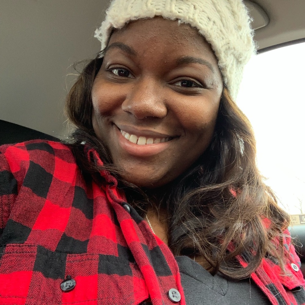 Meet your Posher, Brittney